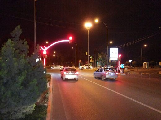 Алюмінієва опора для світлофору, що світиться та додатковою підсвіткою пішохідного переходу OOSP-2013