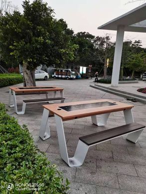 Парковый столик с солнечной батареей и скамьей для подзарядки гаджетов SMART EKO CITY Model SC61