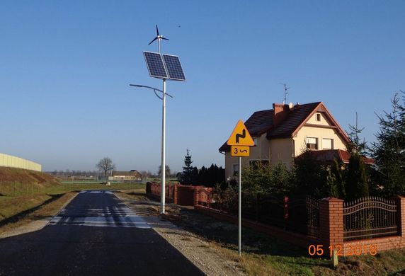 Комплект гібридного вуличного освітлення на вітрогенераторі та сонячній панелі SHLP 8M-40/400/400