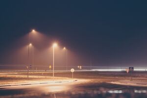 Освітлення автомобільних доріг і вулиць — основні вимоги і норми проєктування